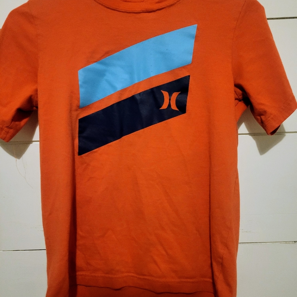 BOYS HURLEY TEE! Size 8/10.